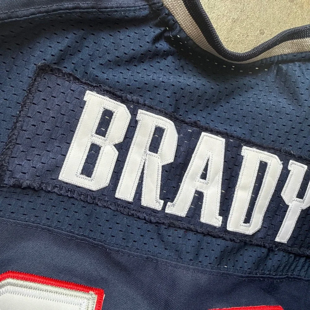 Nike NFL New England Patriots Tom Brady 12 On Field Jersey Navy Blue Size 44 L